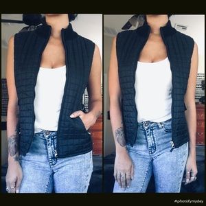 NWT Gorgeous Black Zip Up Vest